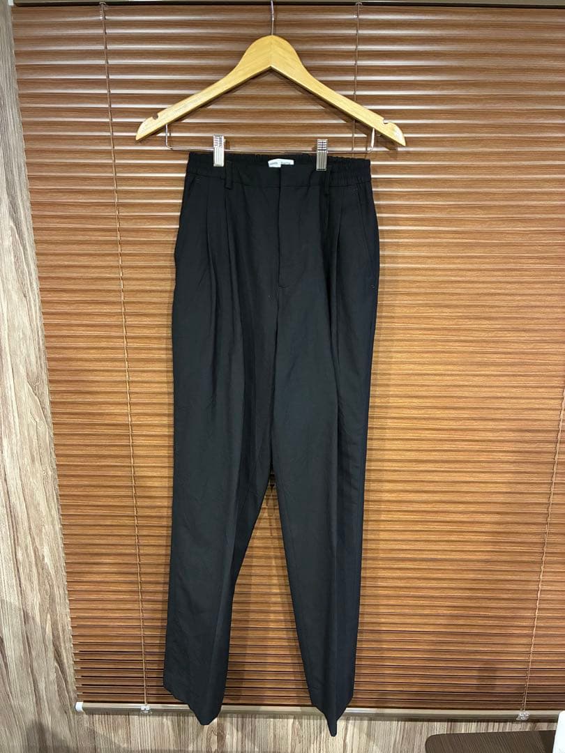 CMNN SWDN スラックス