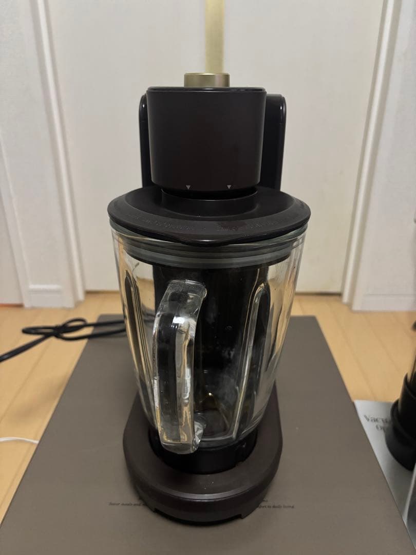 BRUNO 真空マルチブレンダー 保存容器、ボトル付き