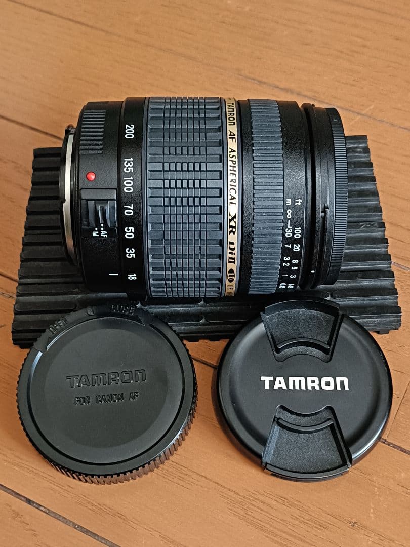 一眼レフEOS Kiss Digital N、Tamronズーム18-200