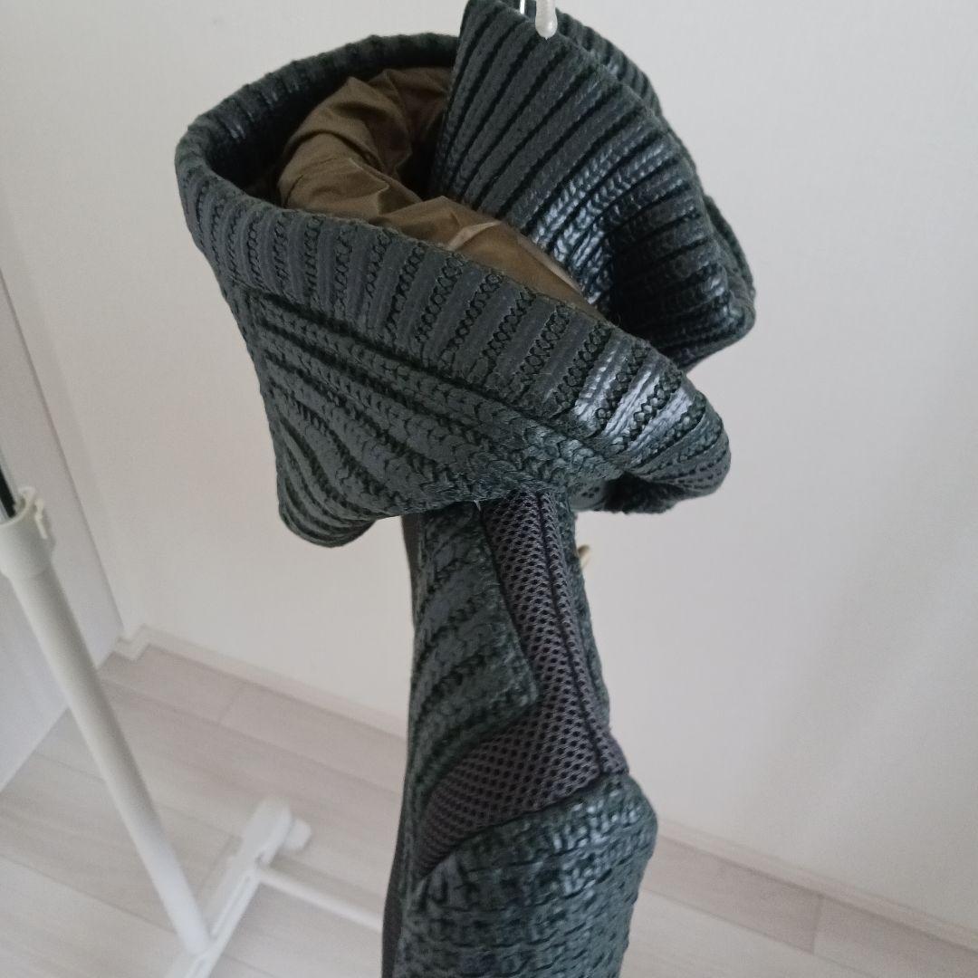 ■希少 Bark ダウン90％ フェザー10％