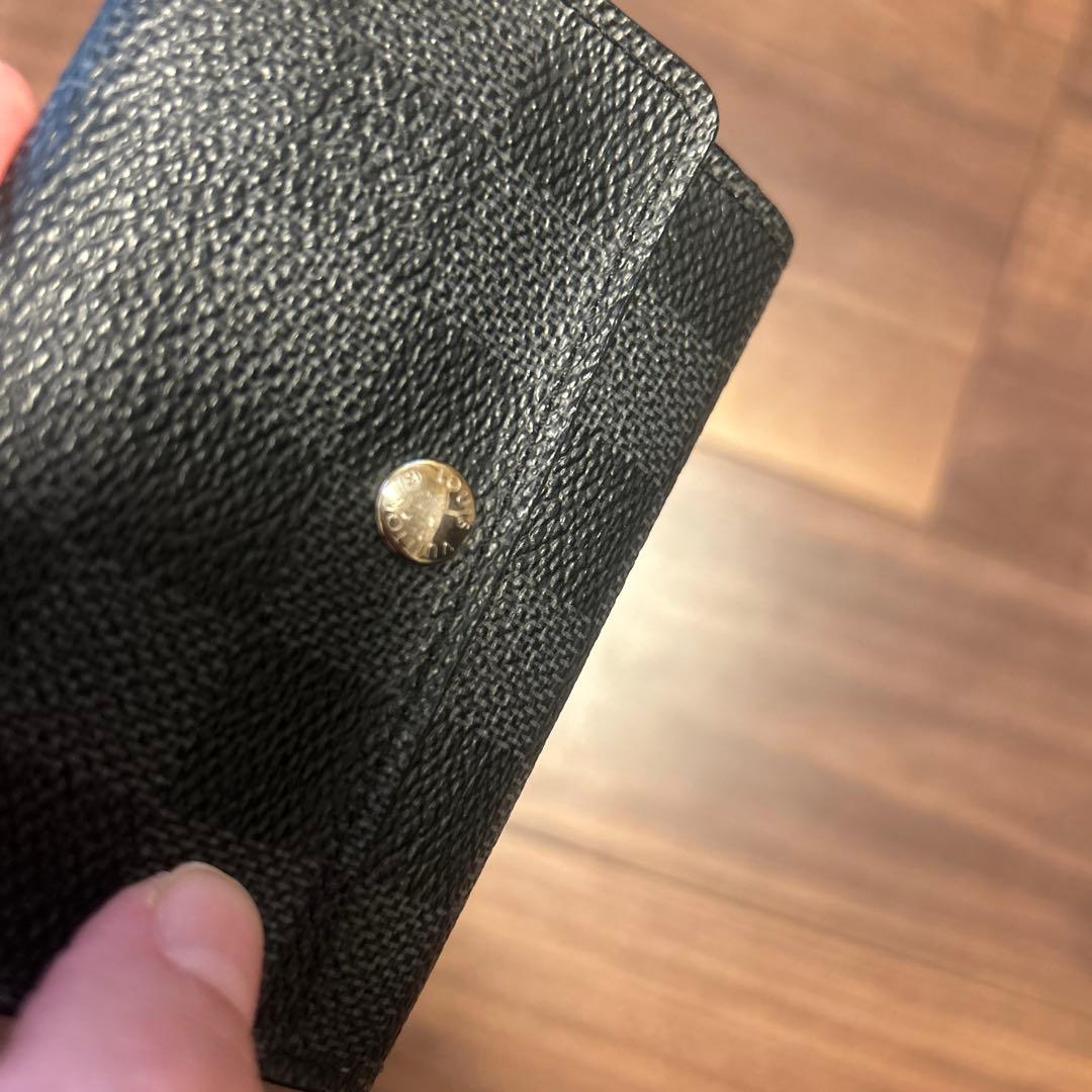 ルイヴィトン ダミエ グラフィット ミュルティクレキーケース