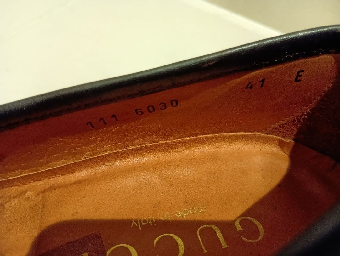 GUCCI ブラウン スエード ローファー