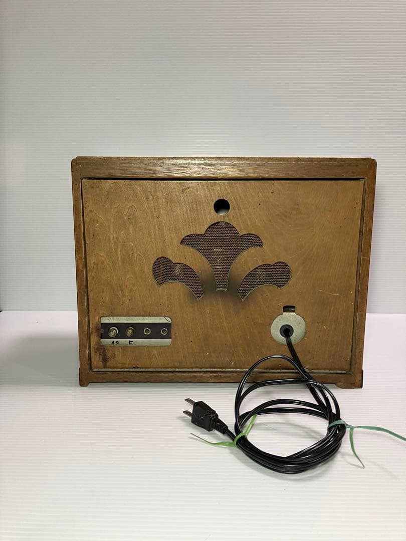 真空管ラジオ　4球ST管　完動品　　　　　　　　　　　　不良部品古い部品交換済み