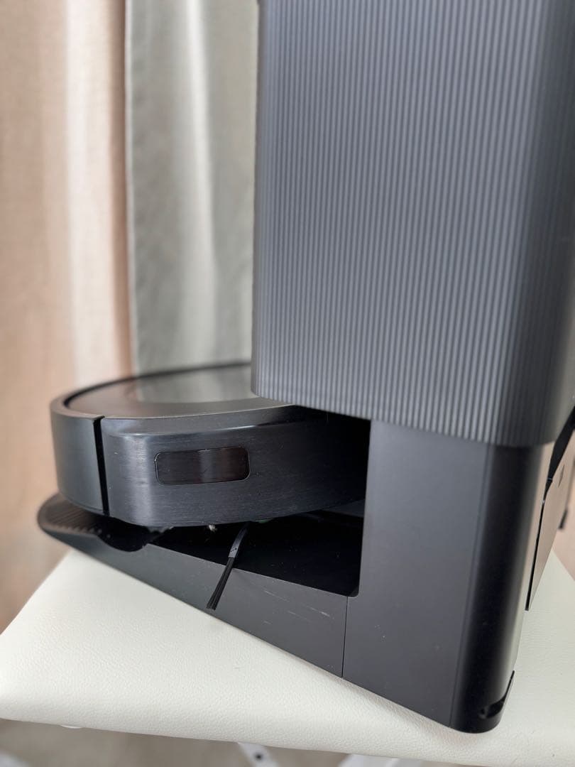 Roomba J7+ 中古品　動作品　ルンバ