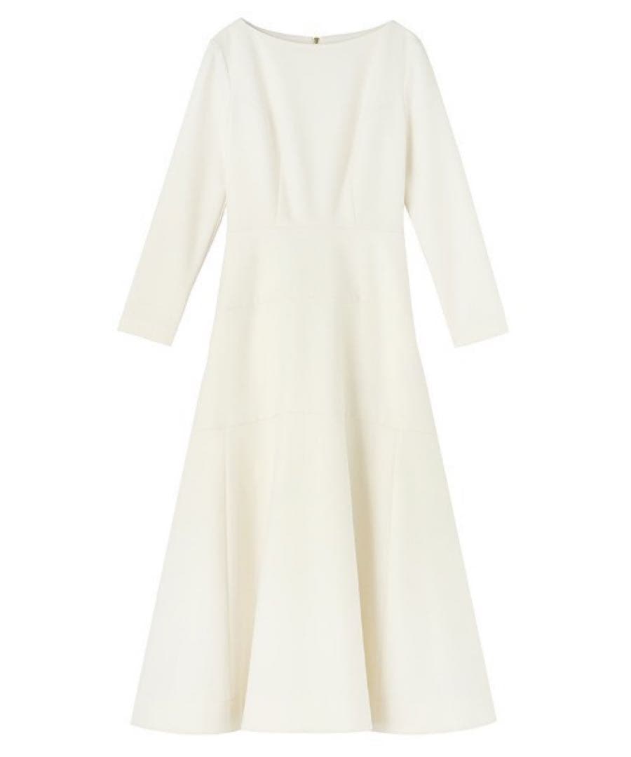 新品未使用タグ付き⭐︎JENNEフレア美ラインワンピース