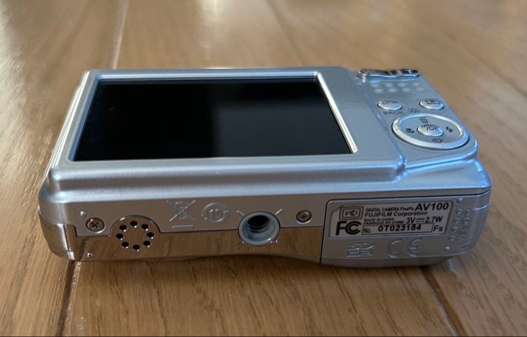 FUJIFILM FINEPIX AV100 デジカメ