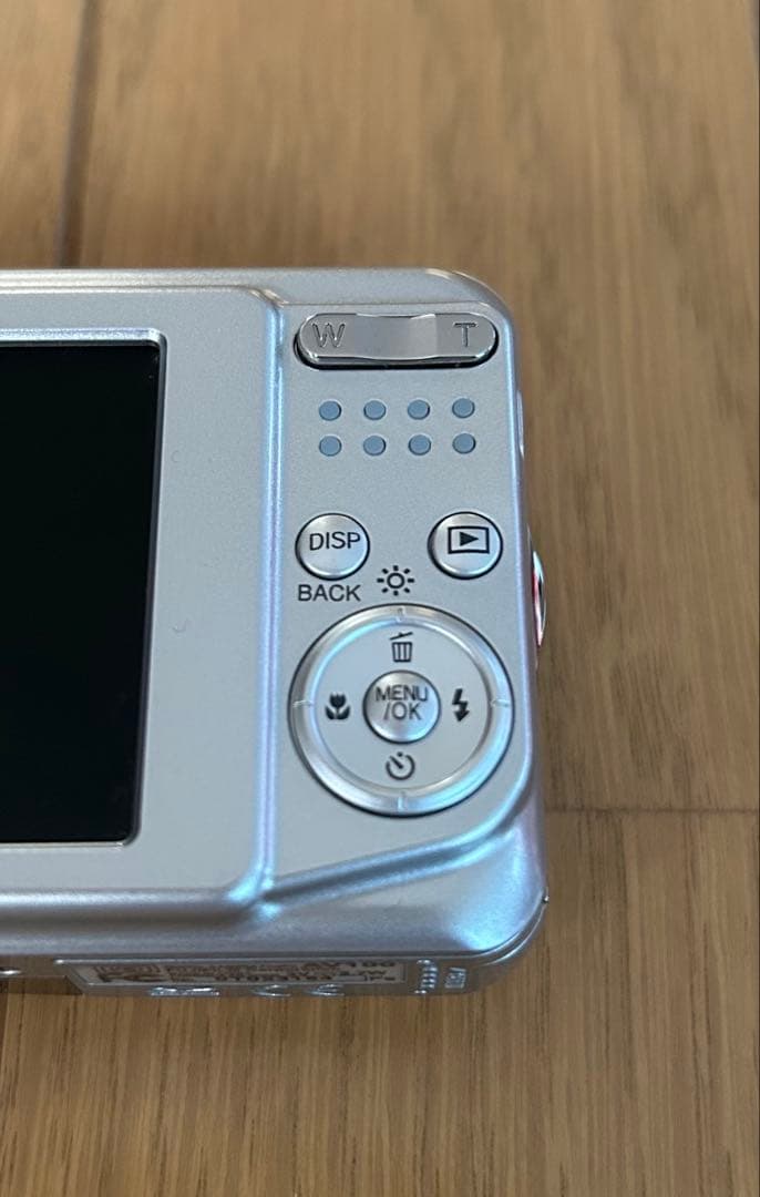 FUJIFILM FINEPIX AV100 デジカメ
