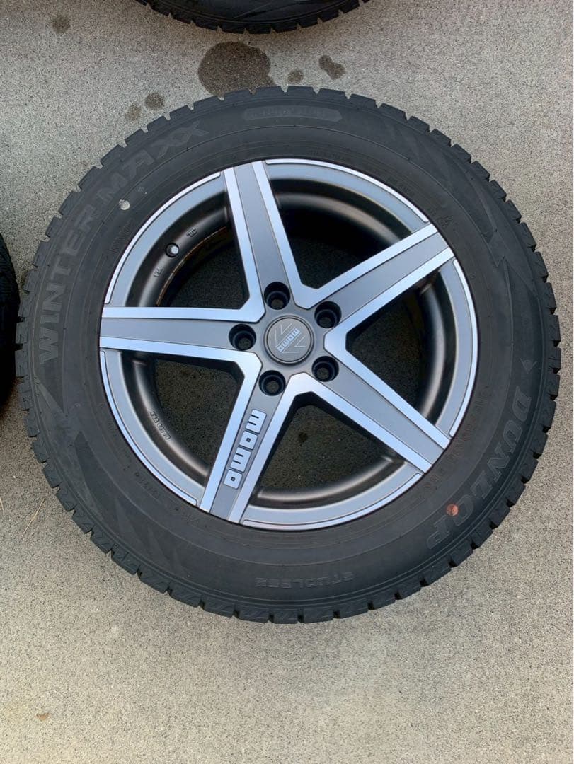 【値段交渉可】【2022年】momo HYPERSTAR EVO タイヤセット