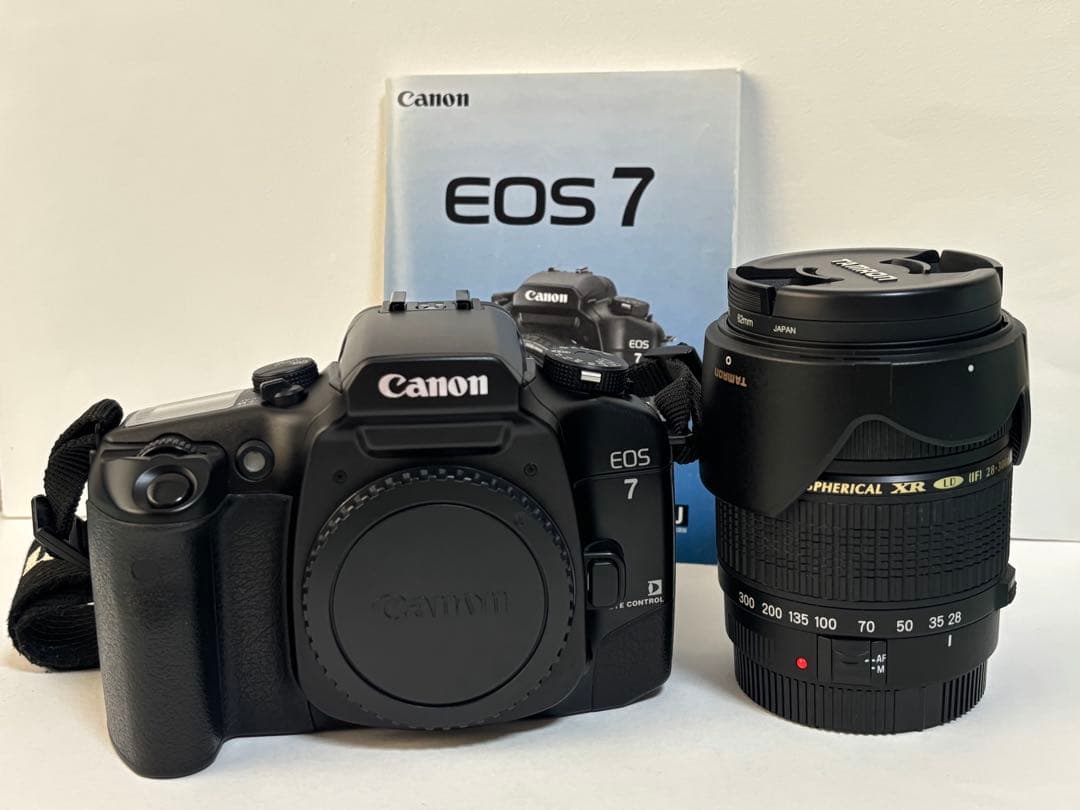 フィルム一眼レフ キヤノン Canon EOS7 28-300mmレンズ付