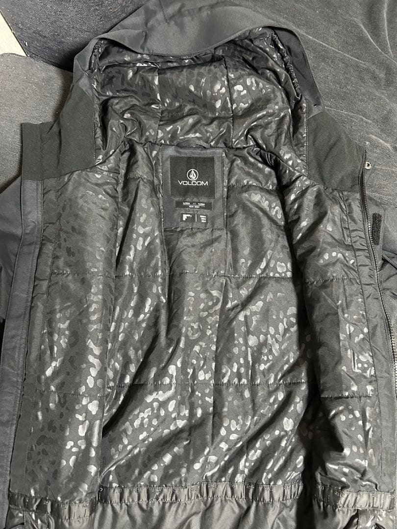 ★新品★ VOLCOM スノーボードウェア レディース ZIPTECH Mサイズ