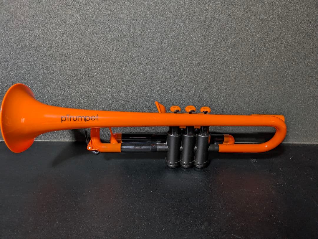 pTrumpet オレンジ トランペット本体、ソフトケース、マウスピース2本つき