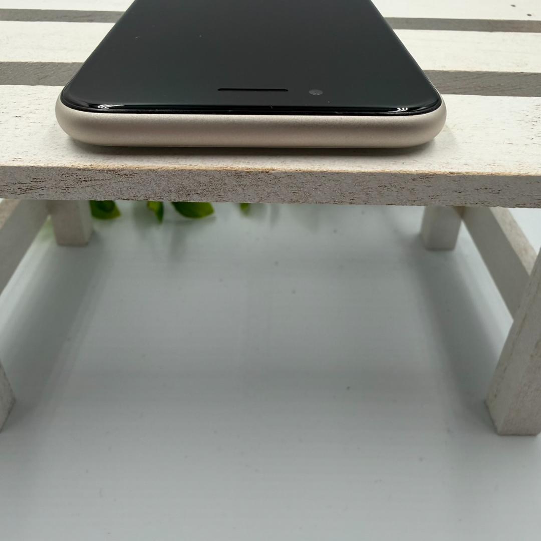 iPhone SE第3世代 64GB スターライト 394