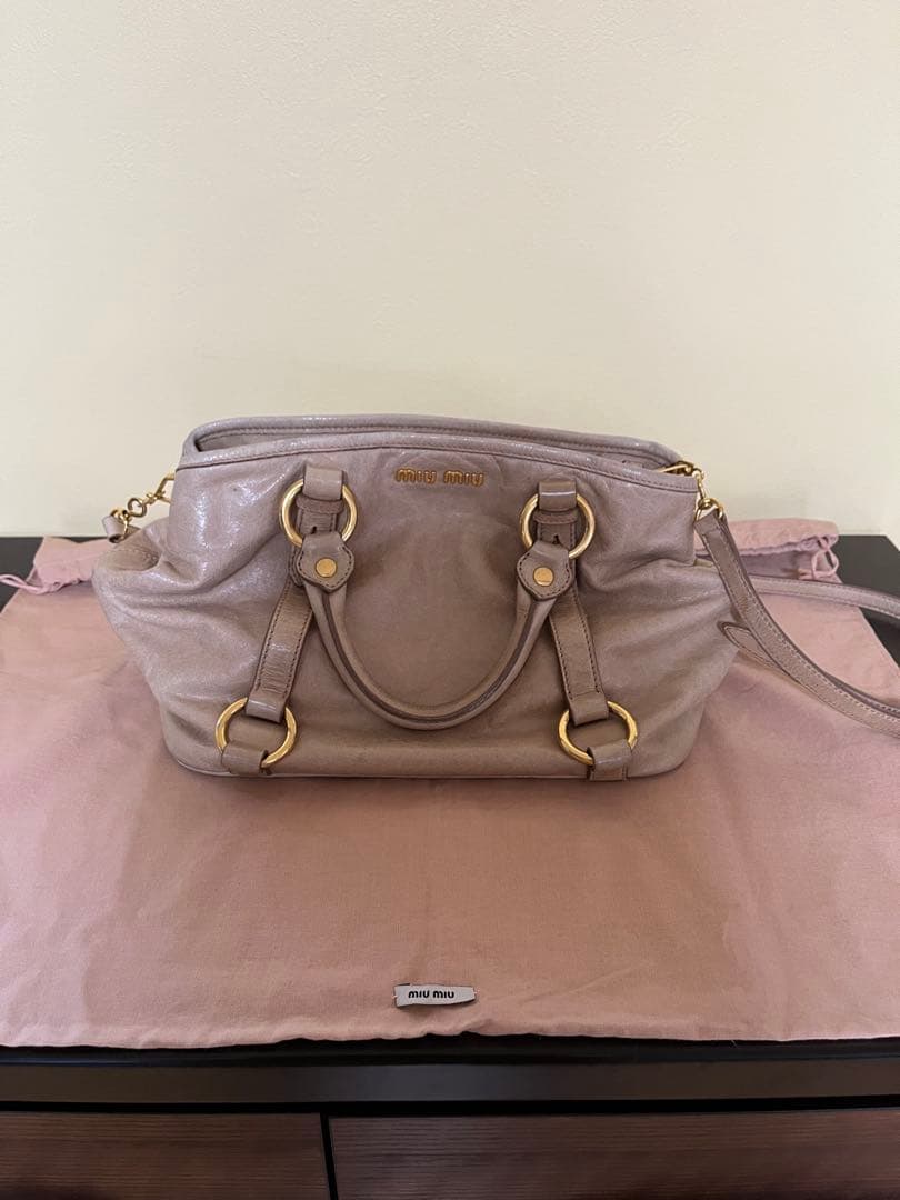 値下げ▶︎miumiu ミュウミュウ ヴィッテロ ハンドバッグ ショルダーバッグ