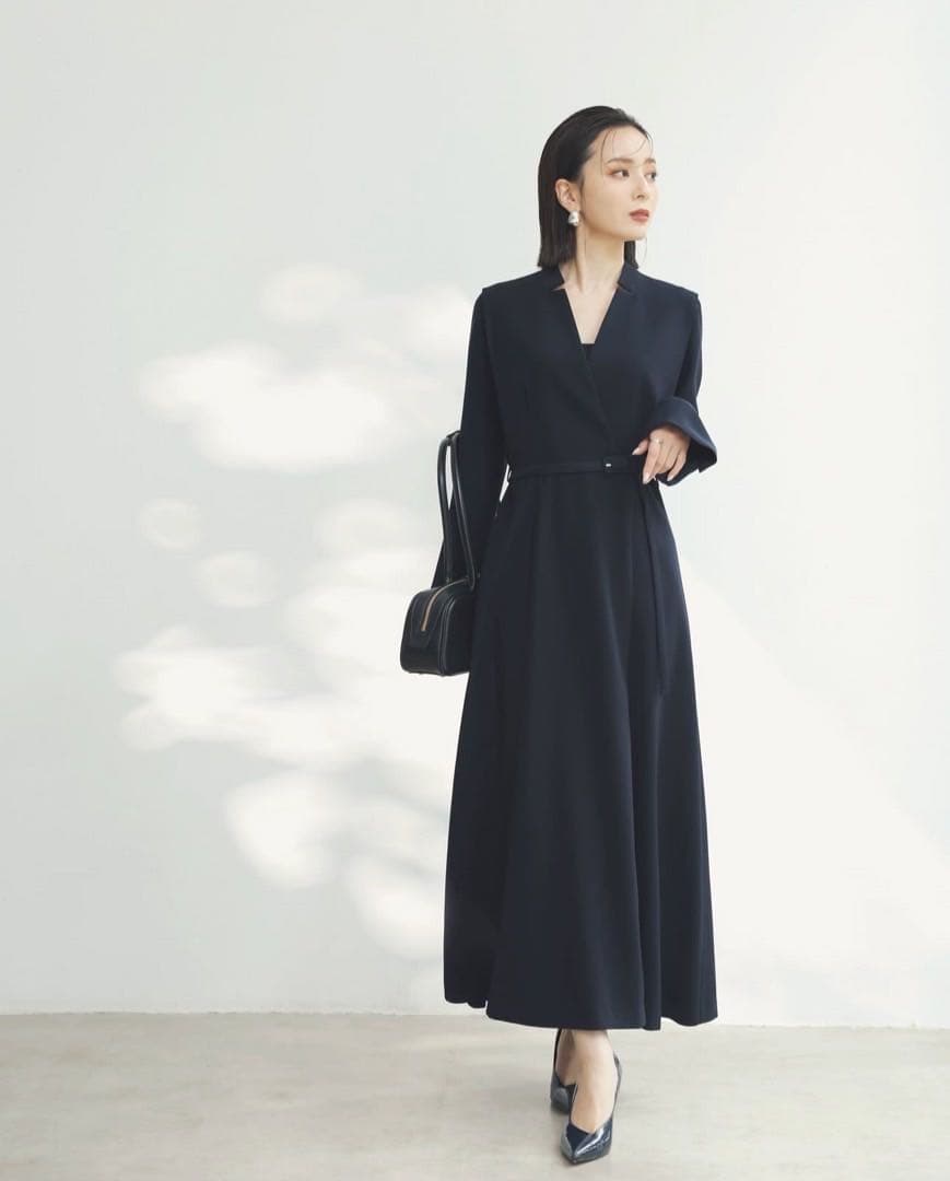 新品未使用 タグ付 Anuan’s ダブルサテンノーカラータックワンピース M