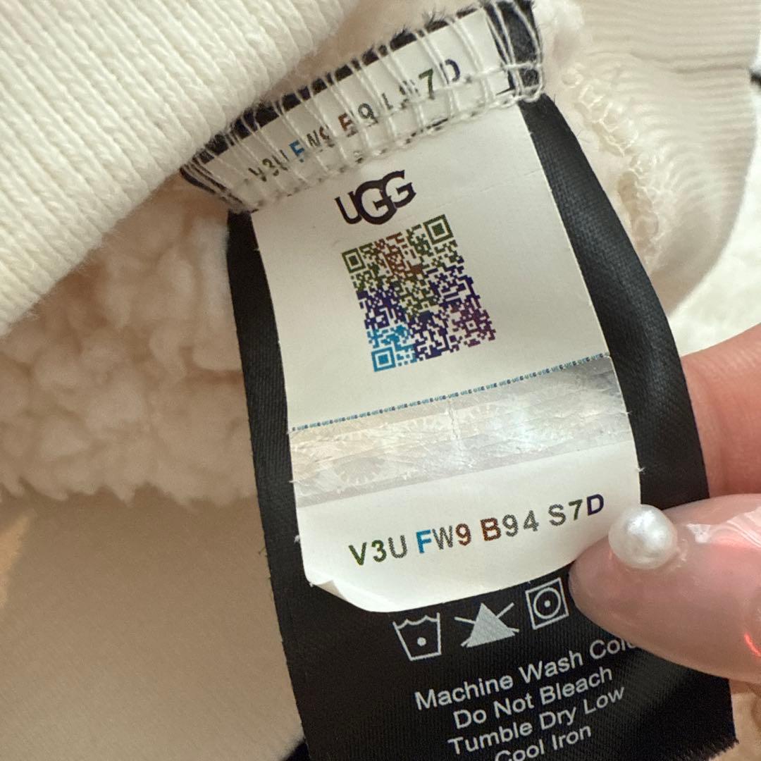 UGG パーカー S ホワイトボアZARAalo