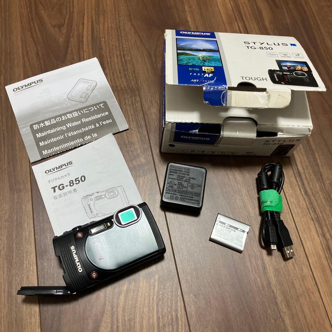 Olympus Tough デジタルカメラ