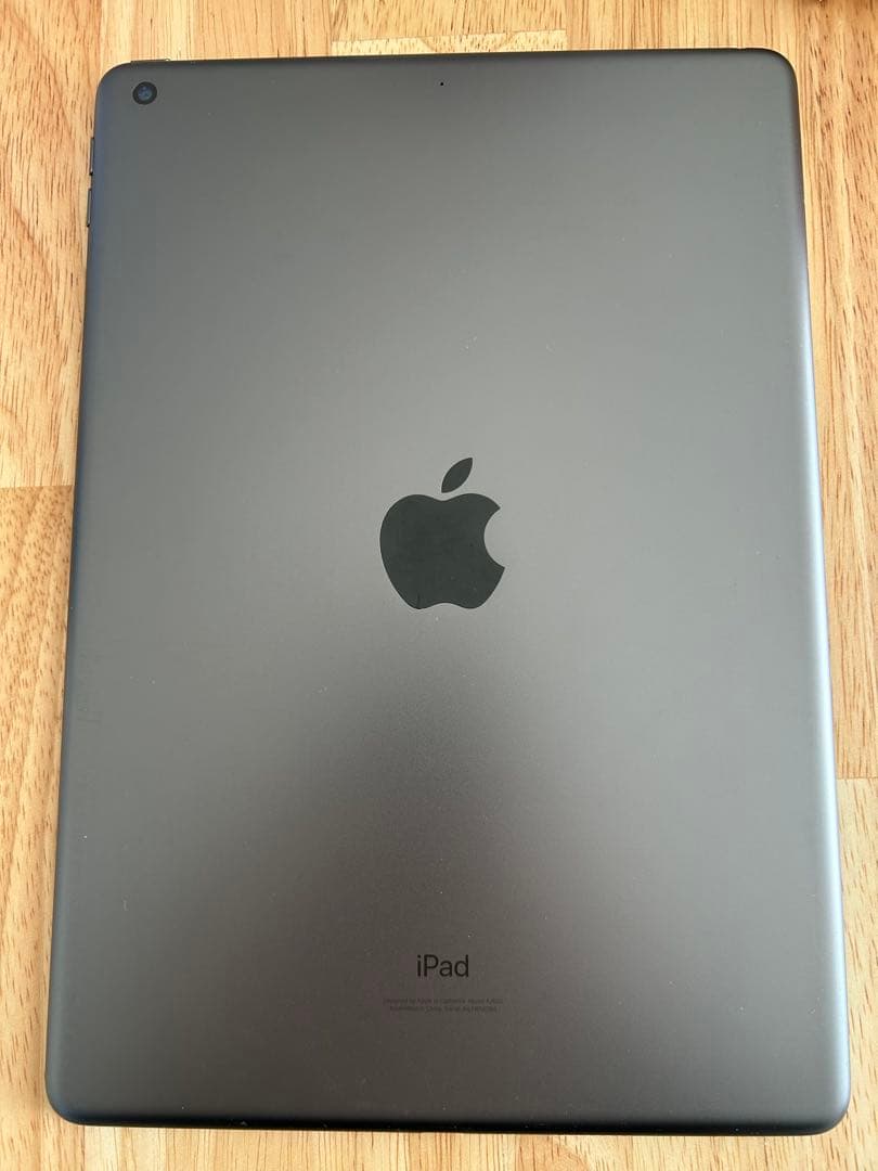 iPad 第9世代 64GB Wifiモデル　箱、充電器付き