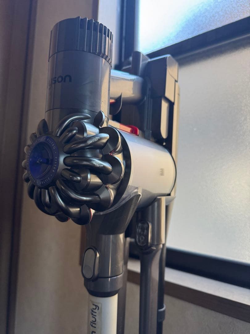 Dyson V6 スティッククリーナー 本体と付属品