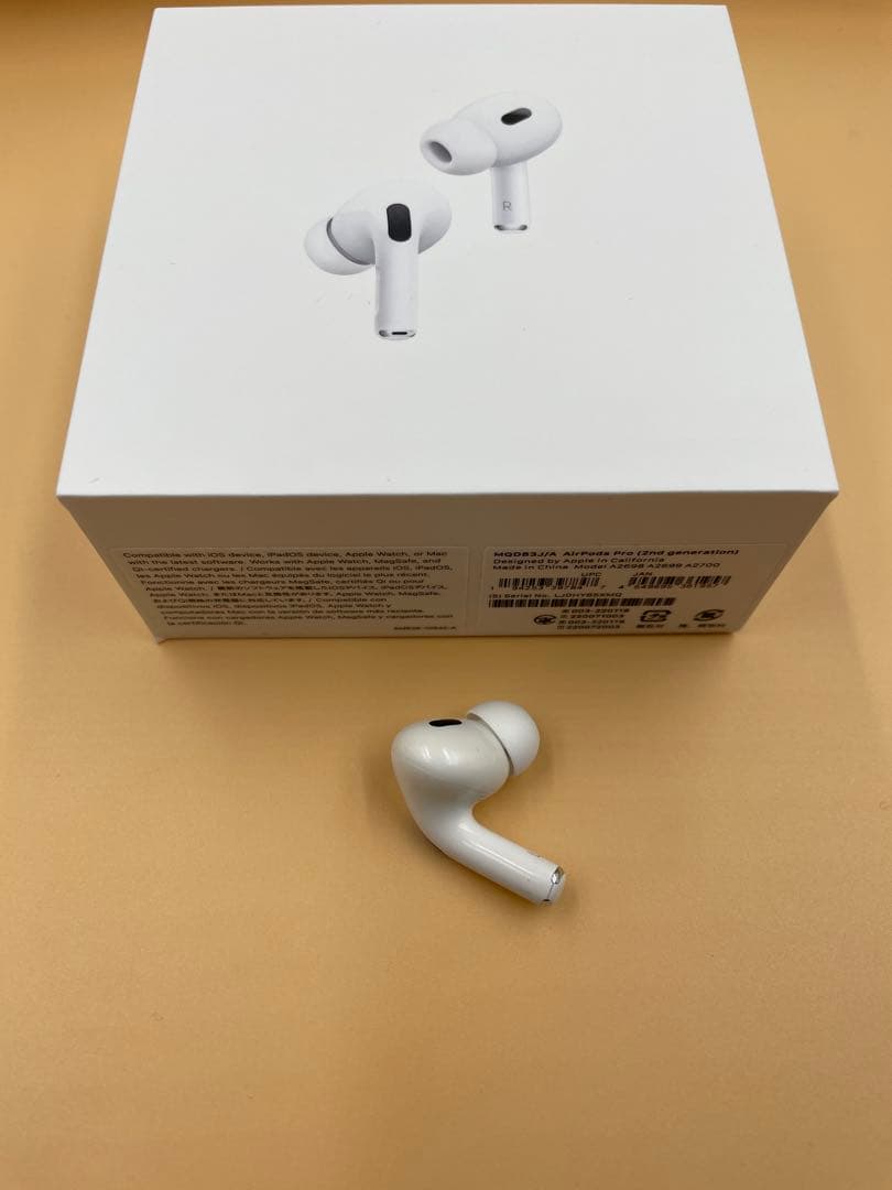 Airpods pro d第二世代　両耳　充電ケース(おまけ)