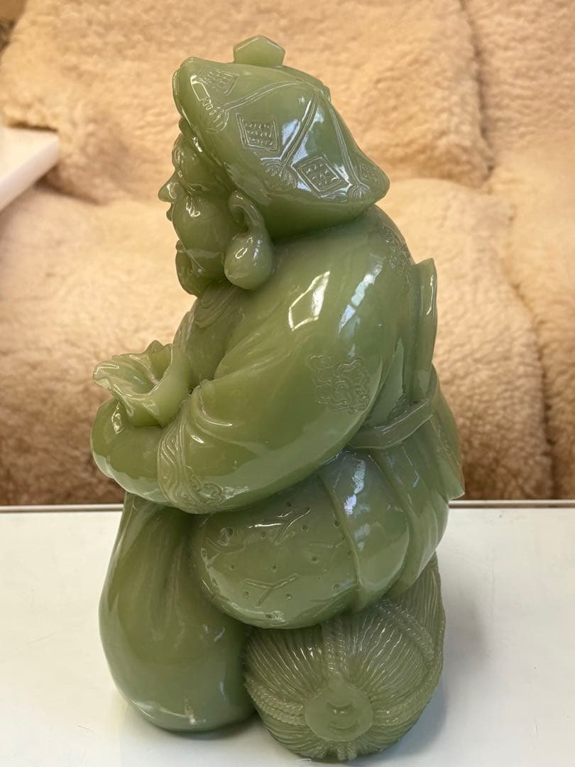 翡翠の福の神の置物 約30cm