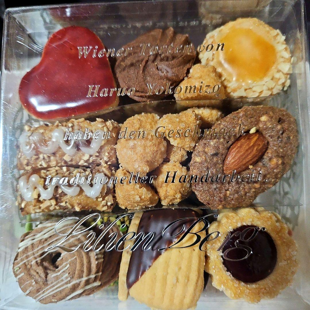 《クリスマスのお菓子詰め合わせ》