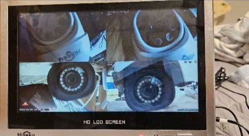 12インチ液晶一体型3TBHDD内蔵NVR500万画素カメラ2台+PTZ