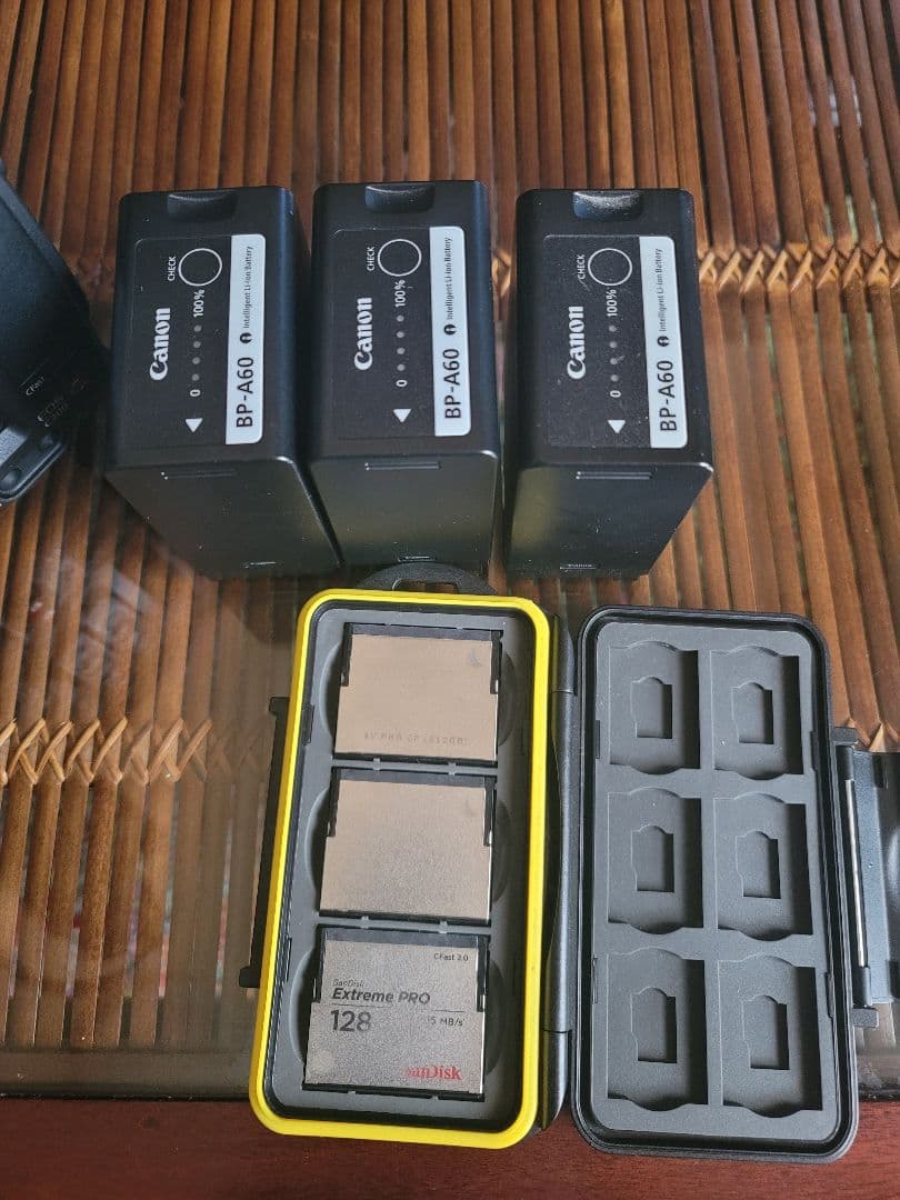 ビデオカメラ Angelbird 512gb