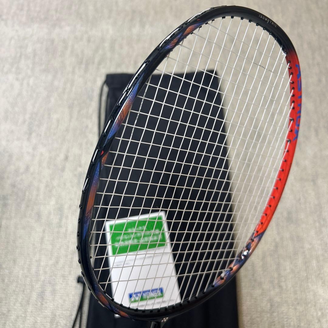 YONEXバドミントンアストロクス77pro4U6