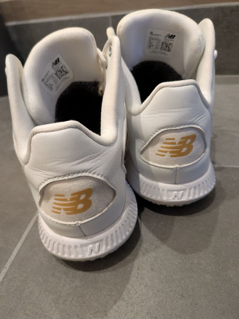 ア*ン様 New Balance S01 スニーカー ホワイト/ゴールド 大谷翔