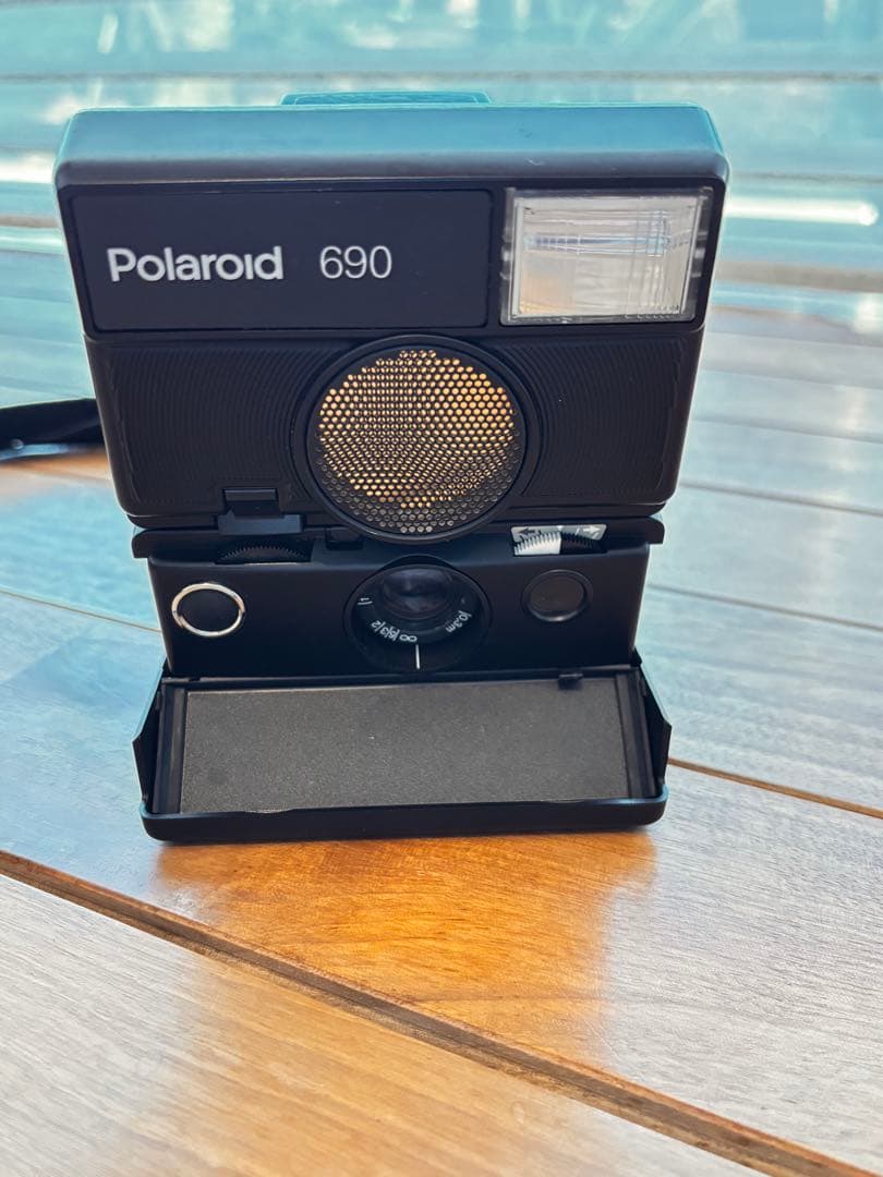Polaroid 690 フィルムカメラ