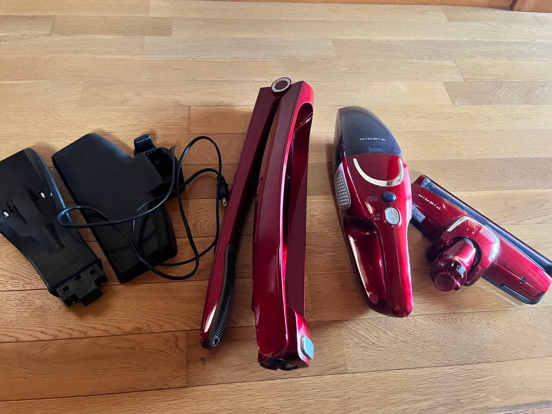 TOSHIBA コードレススティッククリーナー DVS-1401(RD)