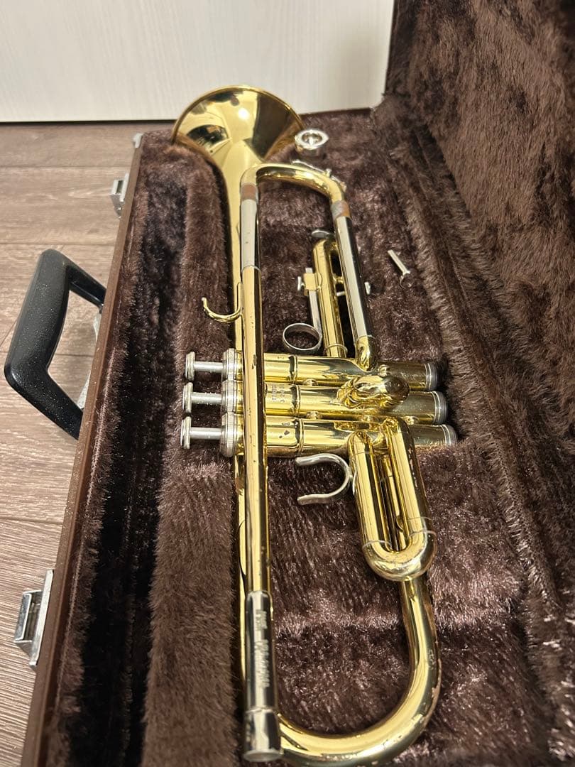 YAMAHA　ヤマハ　トランペット　YTR-2320E　吹奏楽　初心者