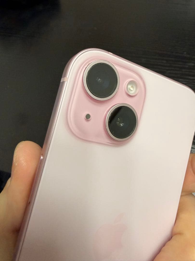 Apple iPhone 15 本体　ピンク