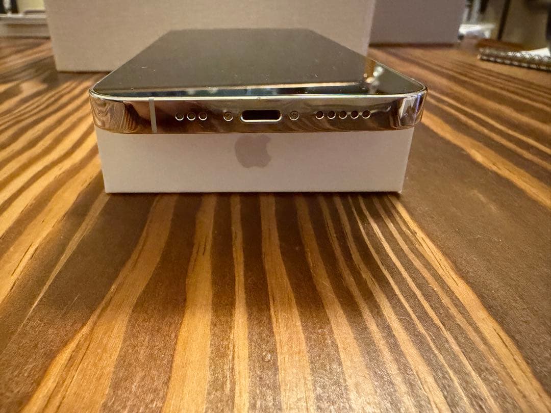 iPhone 12 Pro 256GB シルバー