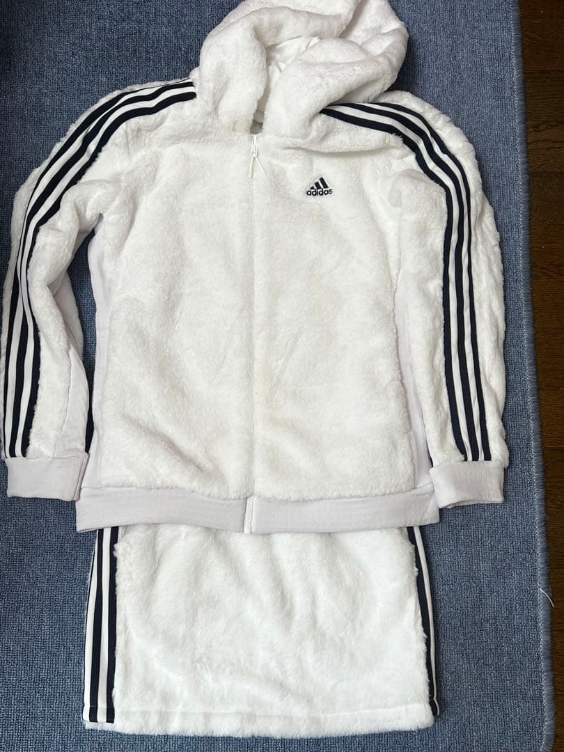 adidas ゴルフ　レディース