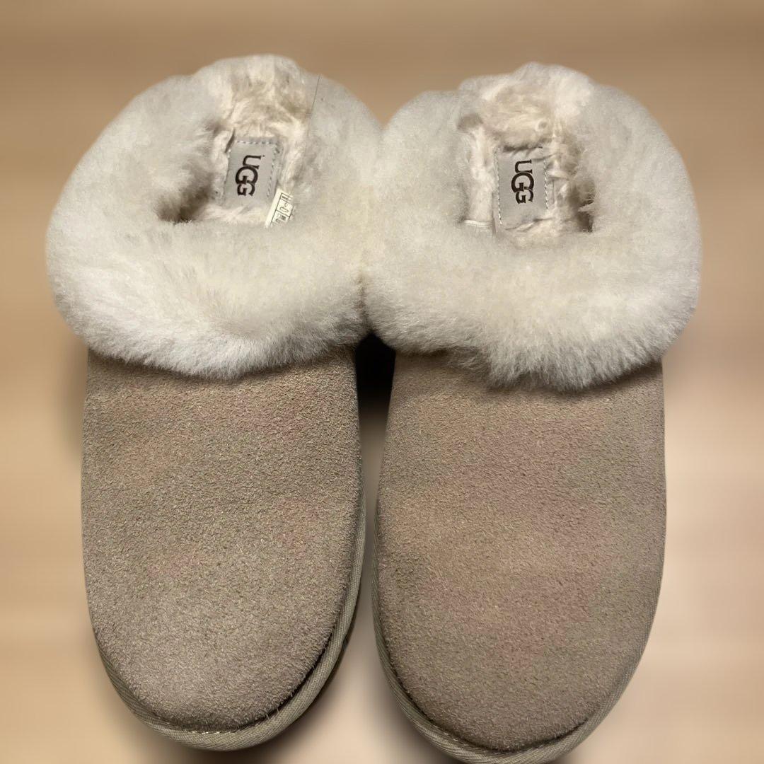 UGG ベージュ スエード ファーサンダル　28cm