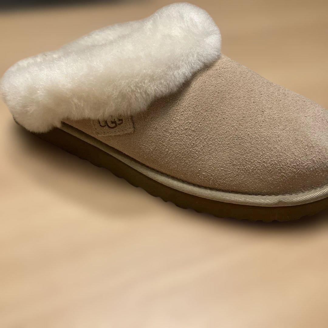 UGG ベージュ スエード ファーサンダル　28cm