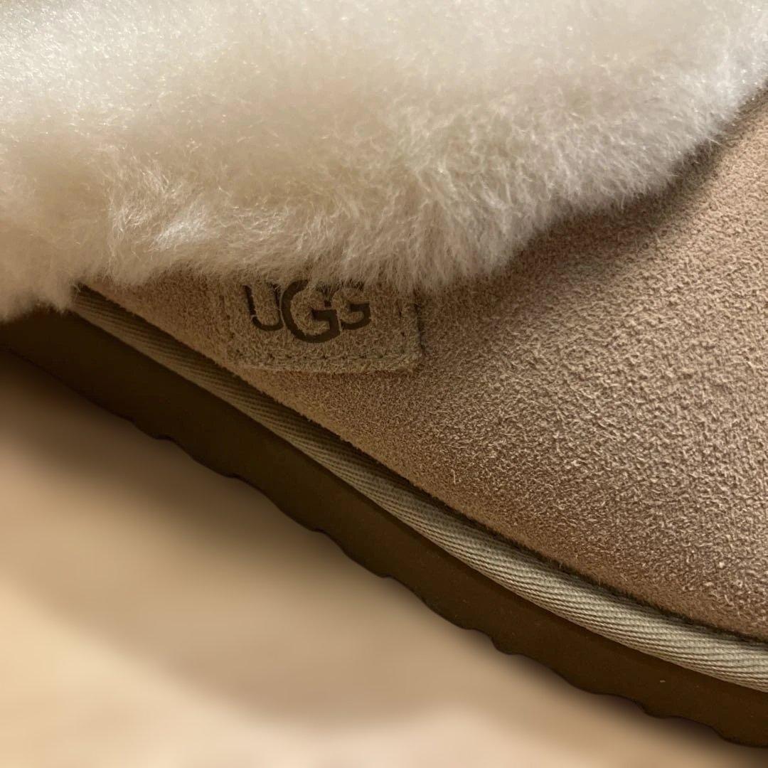 UGG ベージュ スエード ファーサンダル　28cm