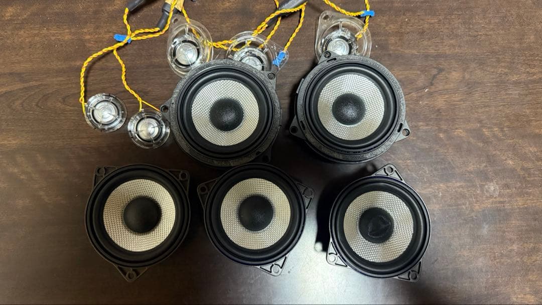  5シリーズ F10用 Bowers & Wilkins 1台分
