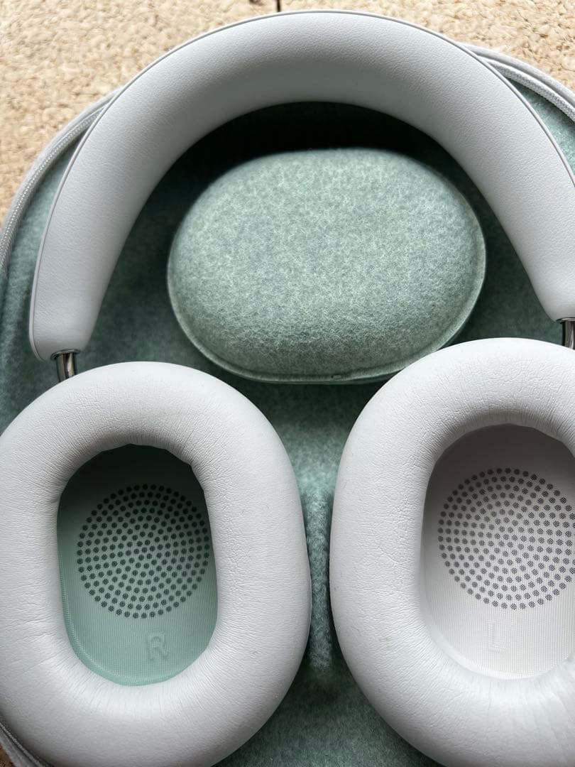 Sonos Ace ヘッドホン　白