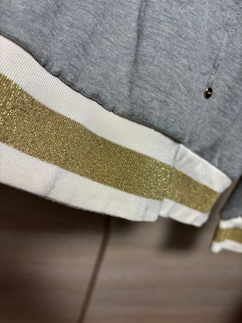 美品 GUCCI レディース フード パーカー グレー 金ラメ