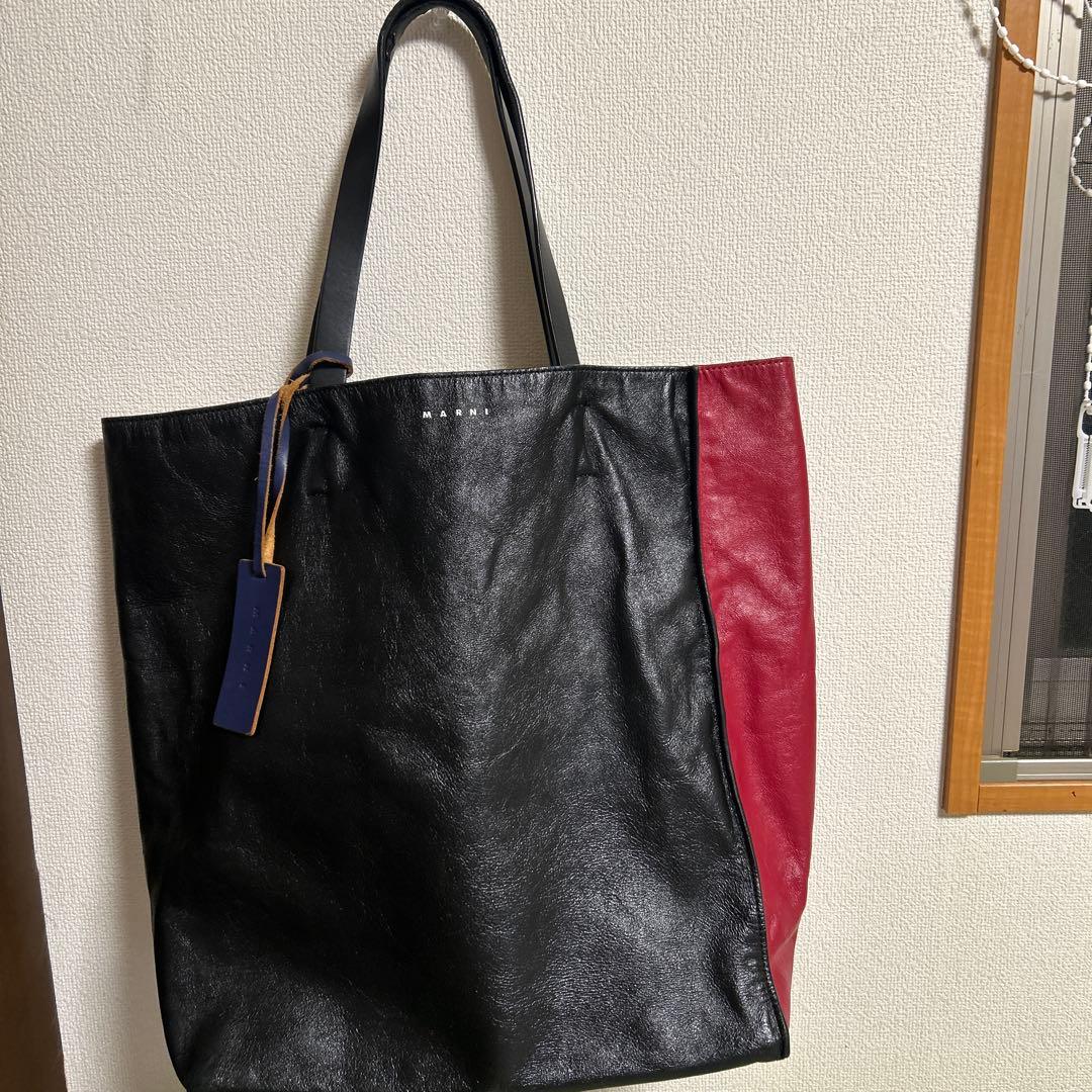 マルニ　トートバッグ　レザー
