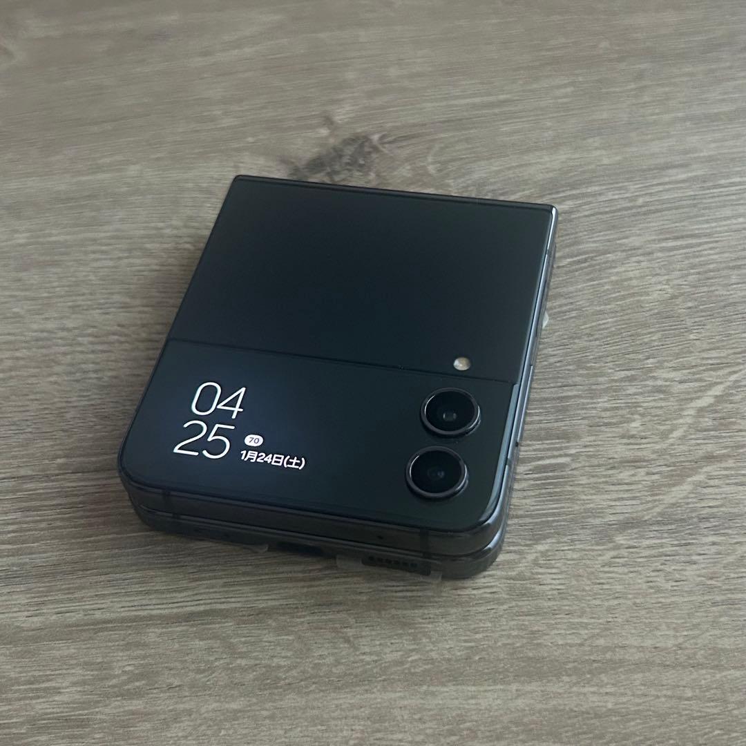 【最終値下げ】Samsung Galaxy Z Flip 4 本体箱付属品付き