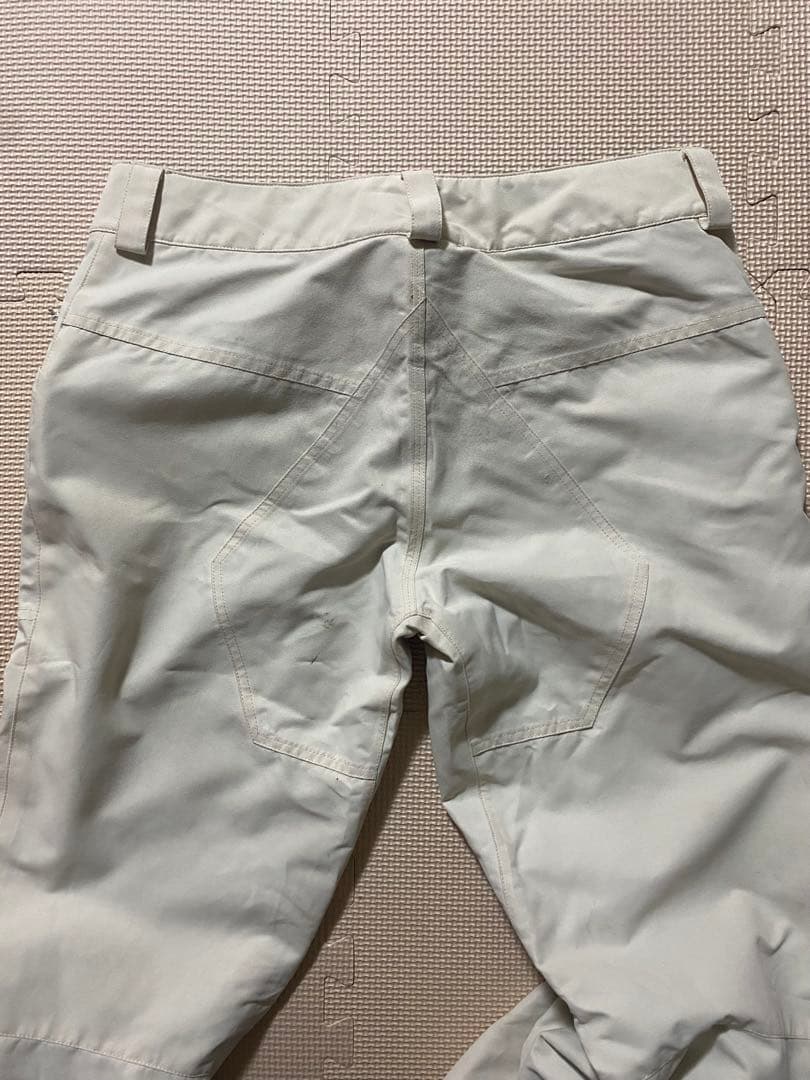 VOLCOM 花柄 スノーボードウェア Mサイズ 上下セット