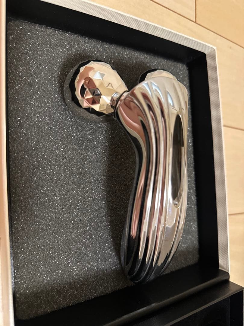 【正規品】 ReFa モーションカラット 美顔ローラー RM-CR2339B