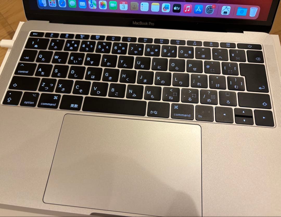【美品】MacBook Pro 2017 13インチWindows10付