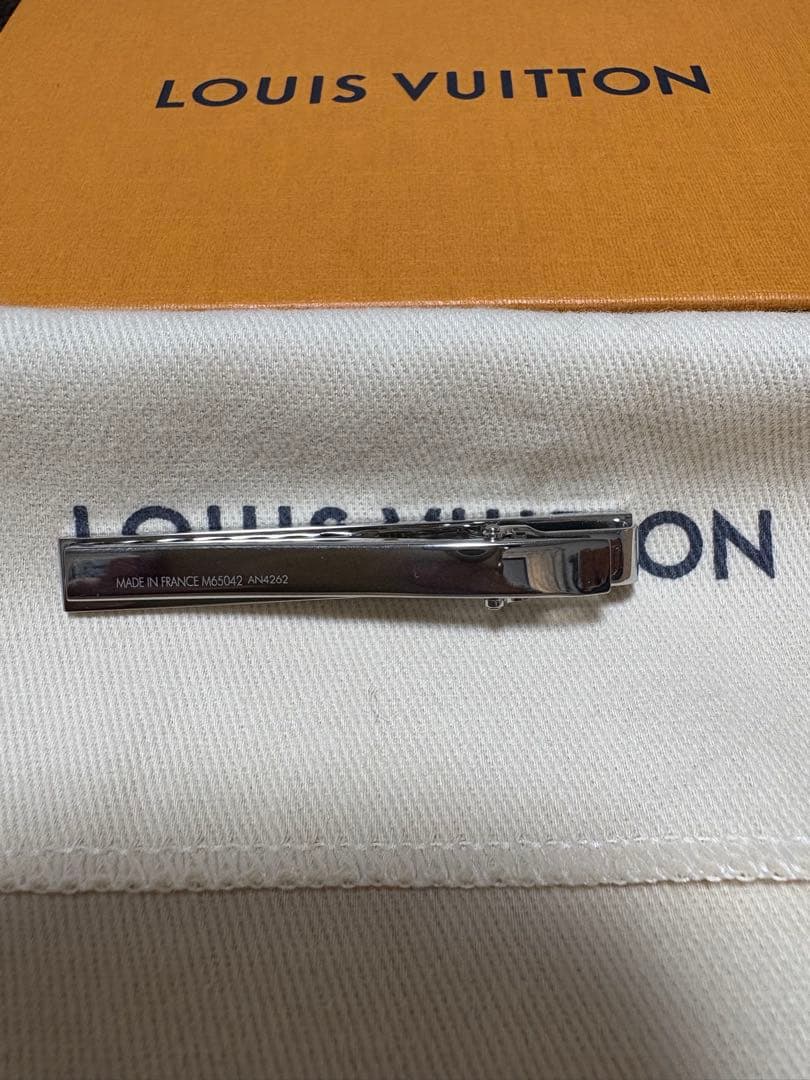Louis Vuitton ルイヴィトン　ネクタイピン