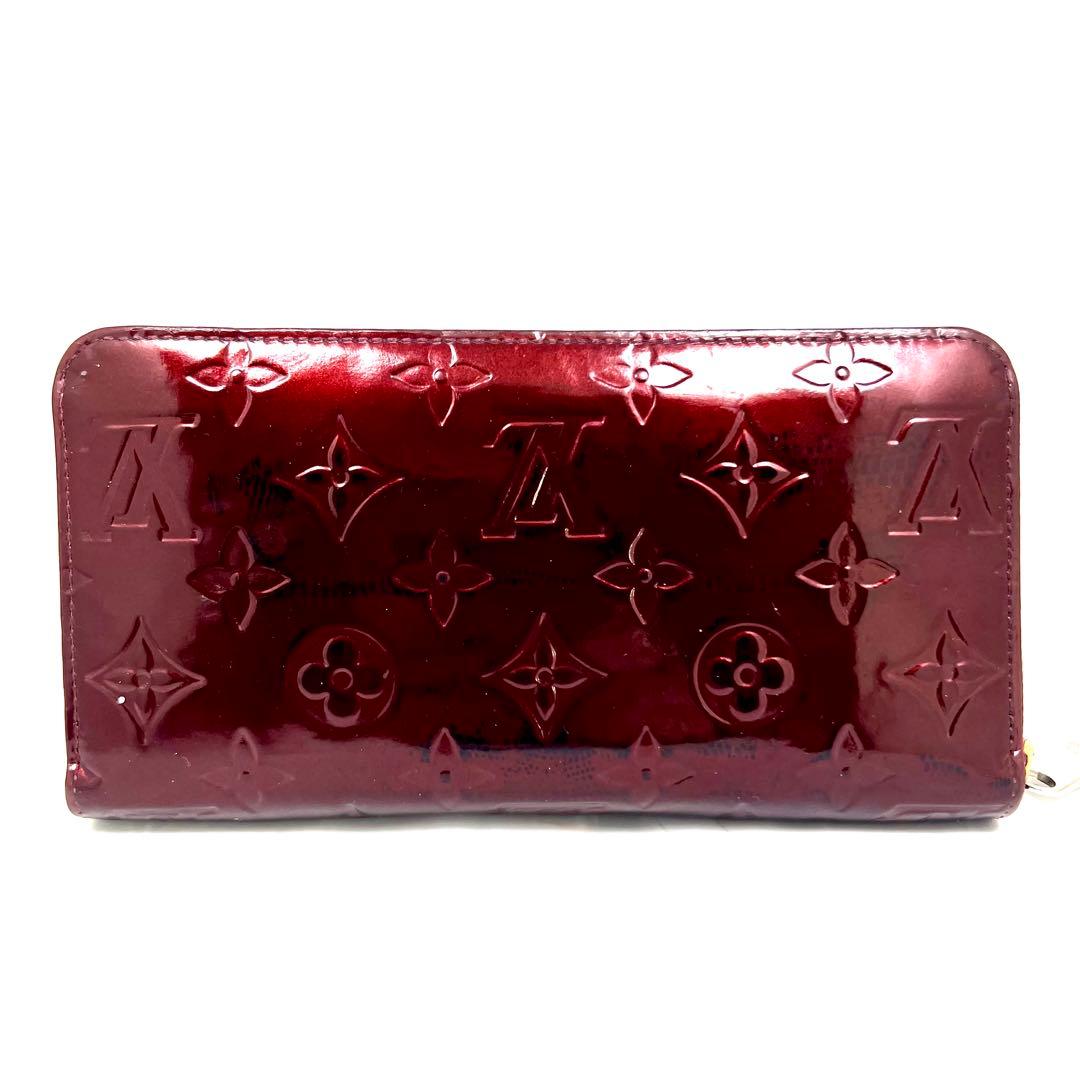 ルイヴィトン ヴェルニ ワイン ジッピーウォレット M93522