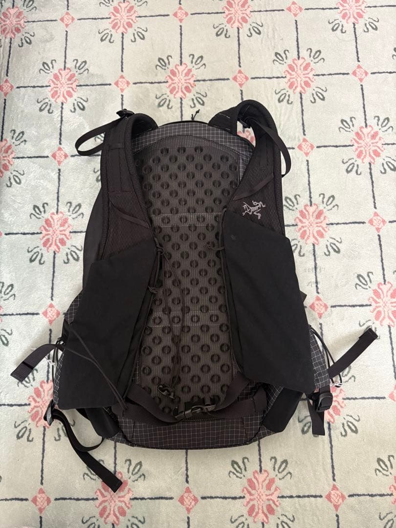 ARC'TERYX Aerios 18 Backpack リュック