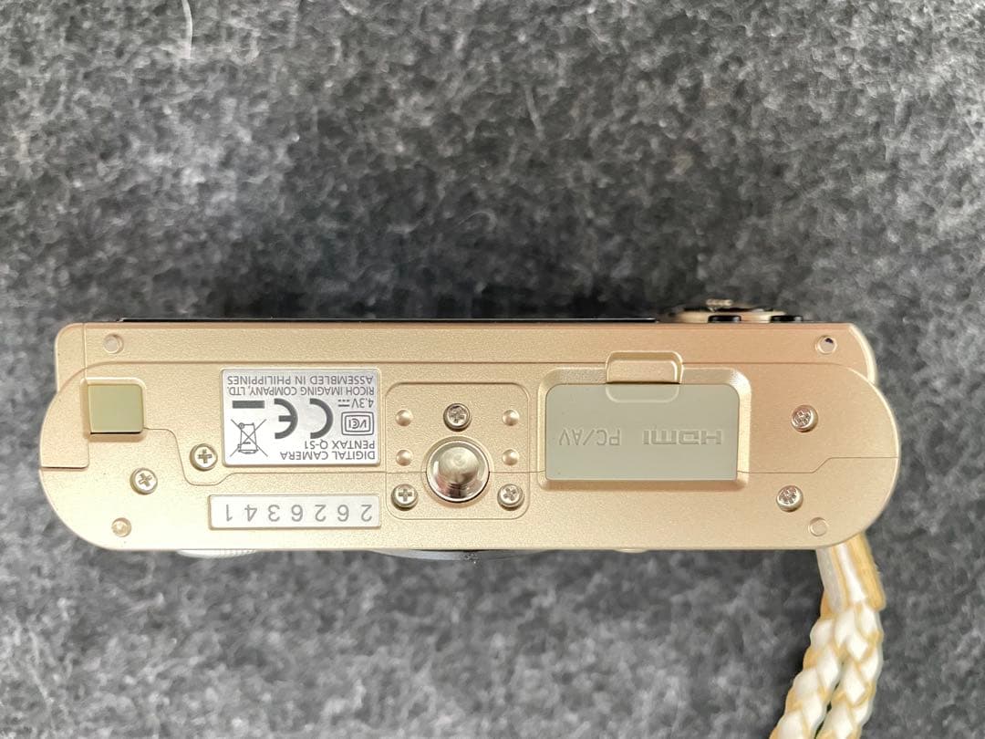 RICOH PENTAX Q-S1 ミラーレスカメラ　ゴールド　レンズ4本セット